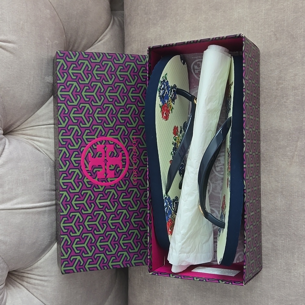 Tory Burch flip flop, navy/tea rose, size 5 - Picture 6 of 6
